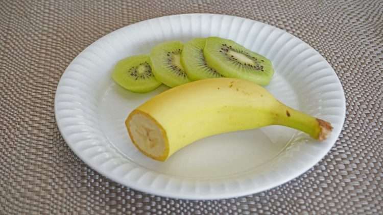 「ダイエットに成功している人」が食べている食品は何？　ランキング1位は「バナナ」、2位「ゆで卵」