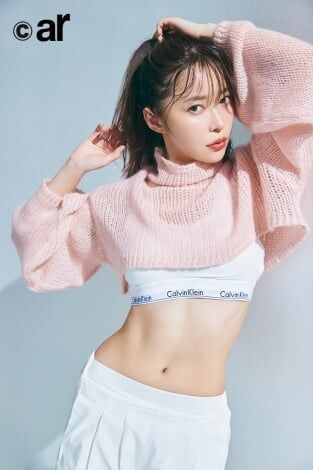 指原莉乃、3キロ減量の“バキバキ美腹筋”秘蔵カット公開「腹筋は全人類割れている。あとは出すだけ」