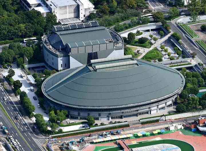 目立つ全国ツアーの「広島飛ばし」　ライブが来ない