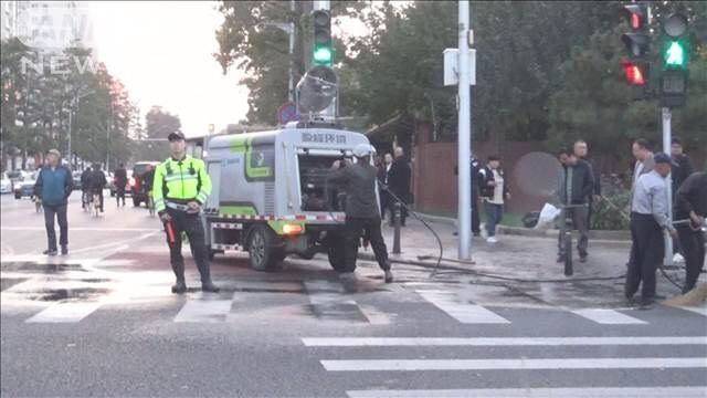 北京市内の小学校近くで子どもを含む5人が男に刃物で切り付けられけが