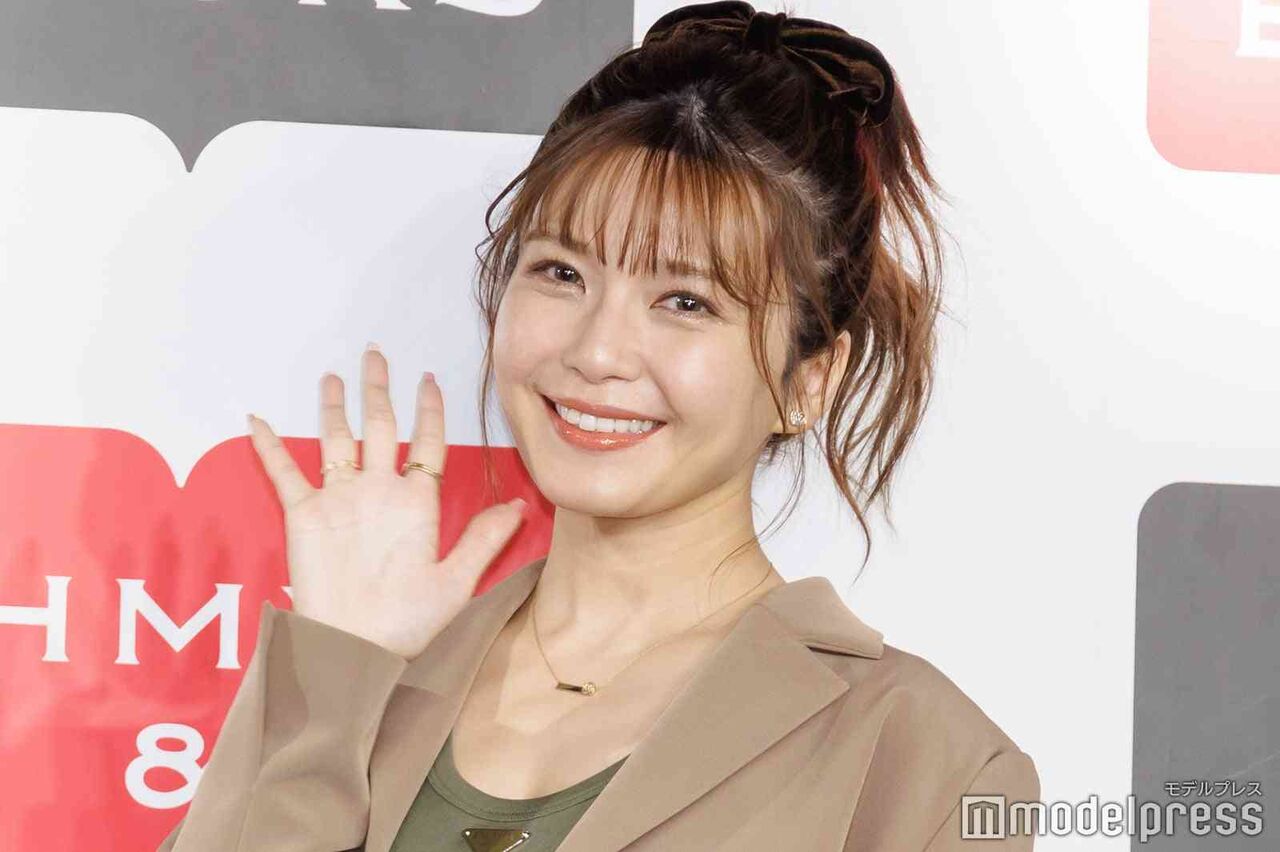 AAA宇野実彩子、直筆で第1子妊娠発表「小さな命の成長を感じながら」夫はNEWS小山慶一郎