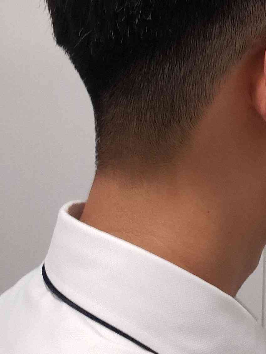 「清風カット」に波紋　名門校の頭髪規定はブラック校則か？