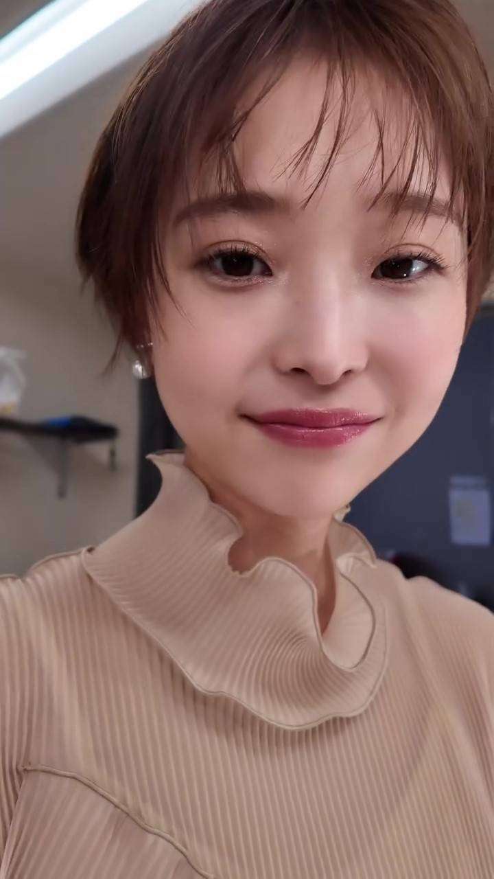 元フジアナ・渡邊渚の最新投稿に心配の声「痩せすぎてないかな…」「今日の笑顔は少し違和感が…」〝笑顔〟見せるも反応さまざま