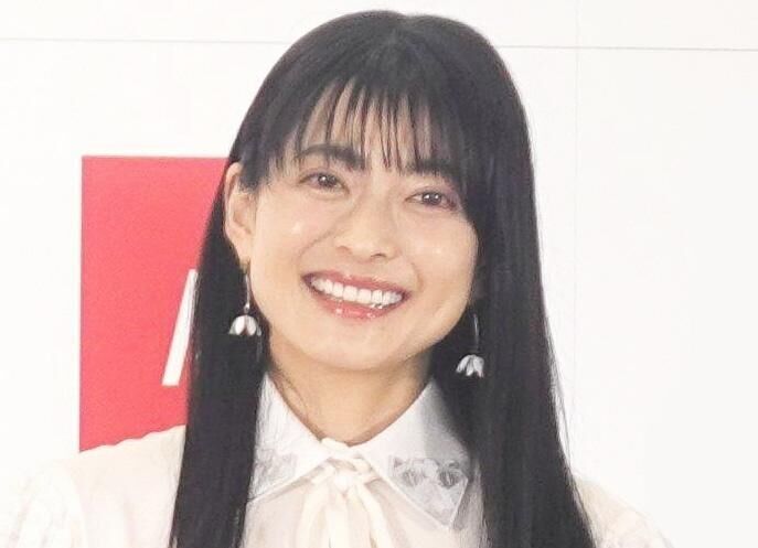 乙葉43歳　超絶スタイルに感嘆「バービー人形みたい」夫・藤井隆と２ショ「ずーっと可愛い」