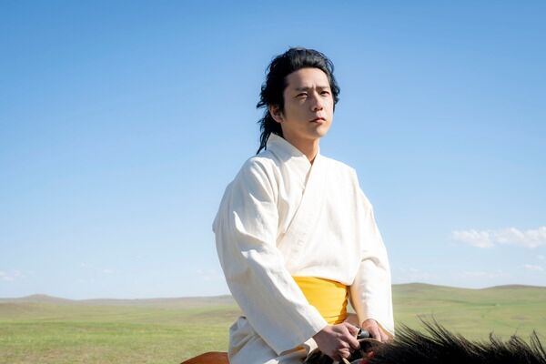 二宮和也、日曜劇場「VIVANT」1話ラストにサプライズ登場「出過ぎず、引き過ぎずのいい塩梅で」