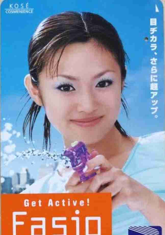 懐かしい感じがするメイクやファッション