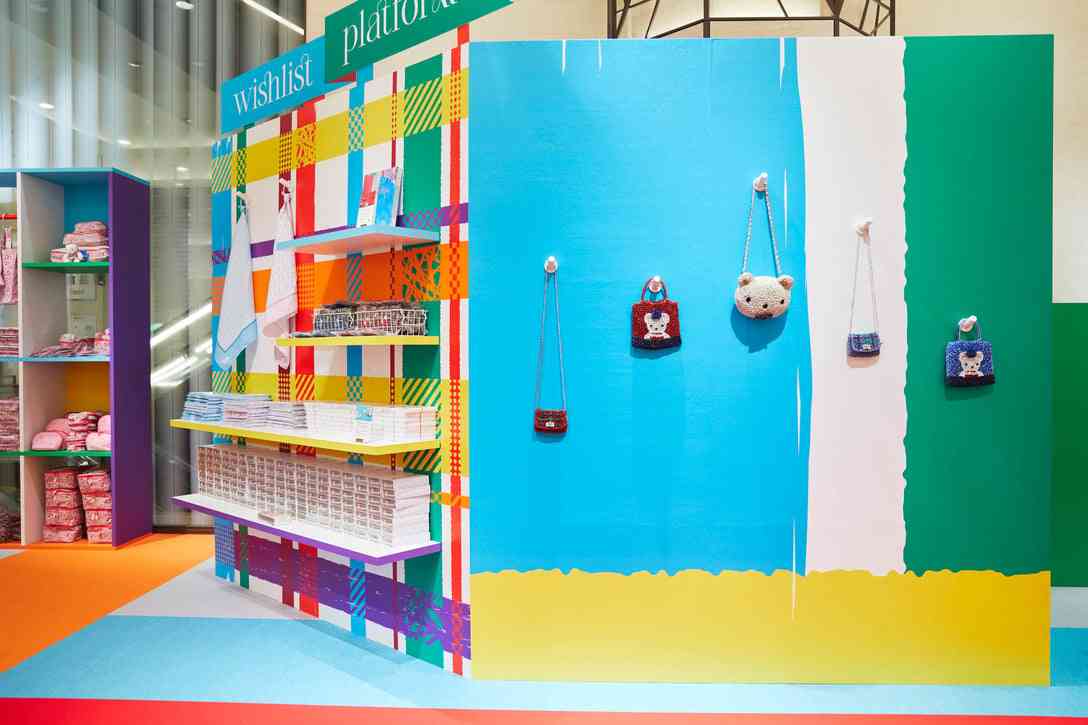 「ファミリア」にハマる大人が増加中　雑貨の売上が子ども服に並ぶ勢い