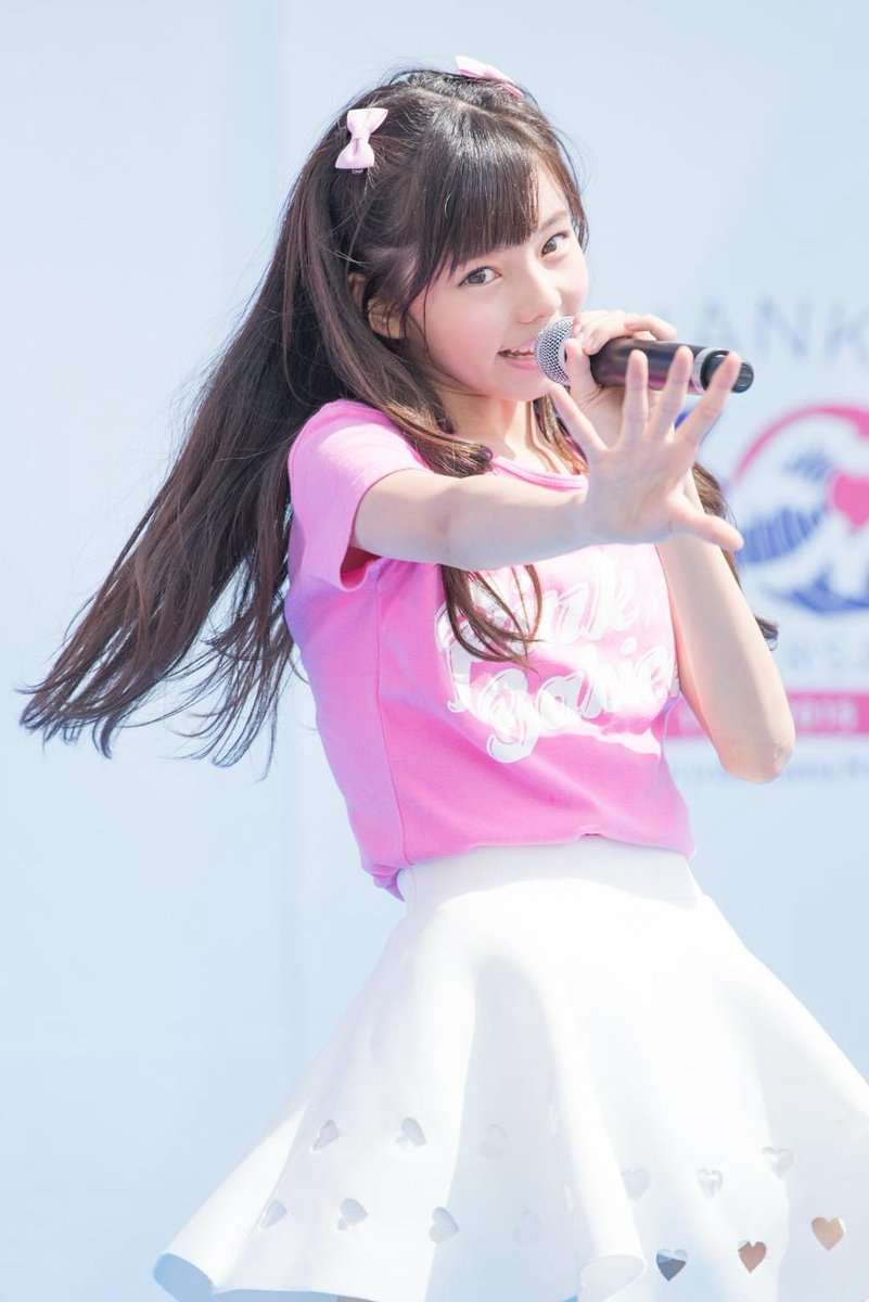 「奇跡の一枚」が万バズ、23歳アイドルが“12年前”デビュー当時の写真を公開「なにこの透明感！」