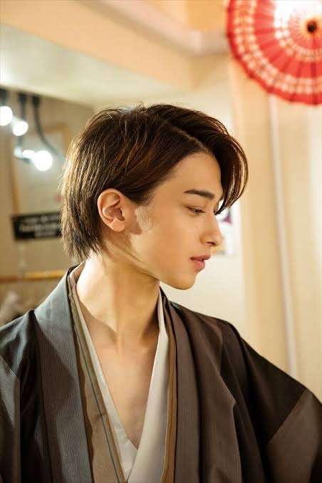 【画像】和服を着た有名人たち