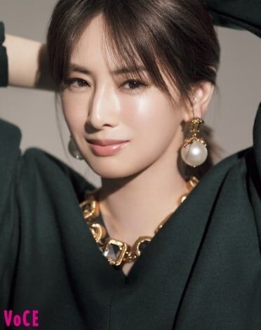 北川景子、大人の余裕が漂う美のオーラ スタッフ全員を圧倒