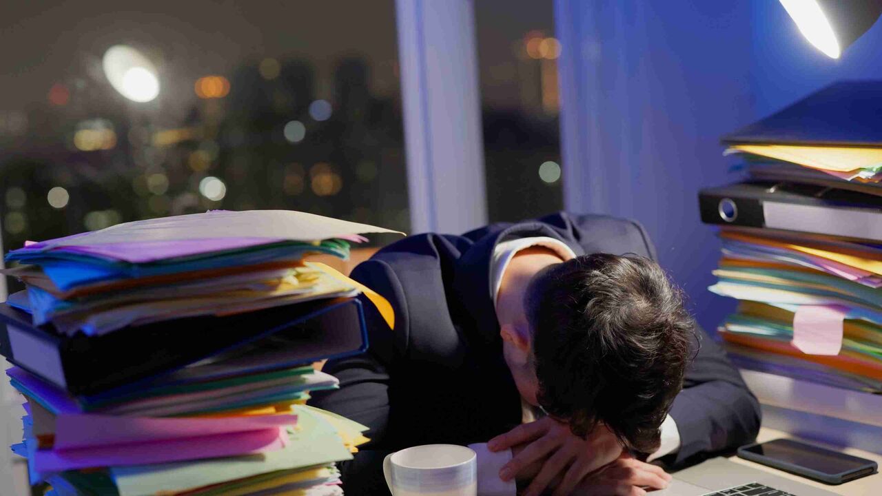 ｢心の豊かさ｣を優先するのは高齢者だけ…内閣府の世論調査で判明した｢とにかくカネが足りない｣現役世代の叫び