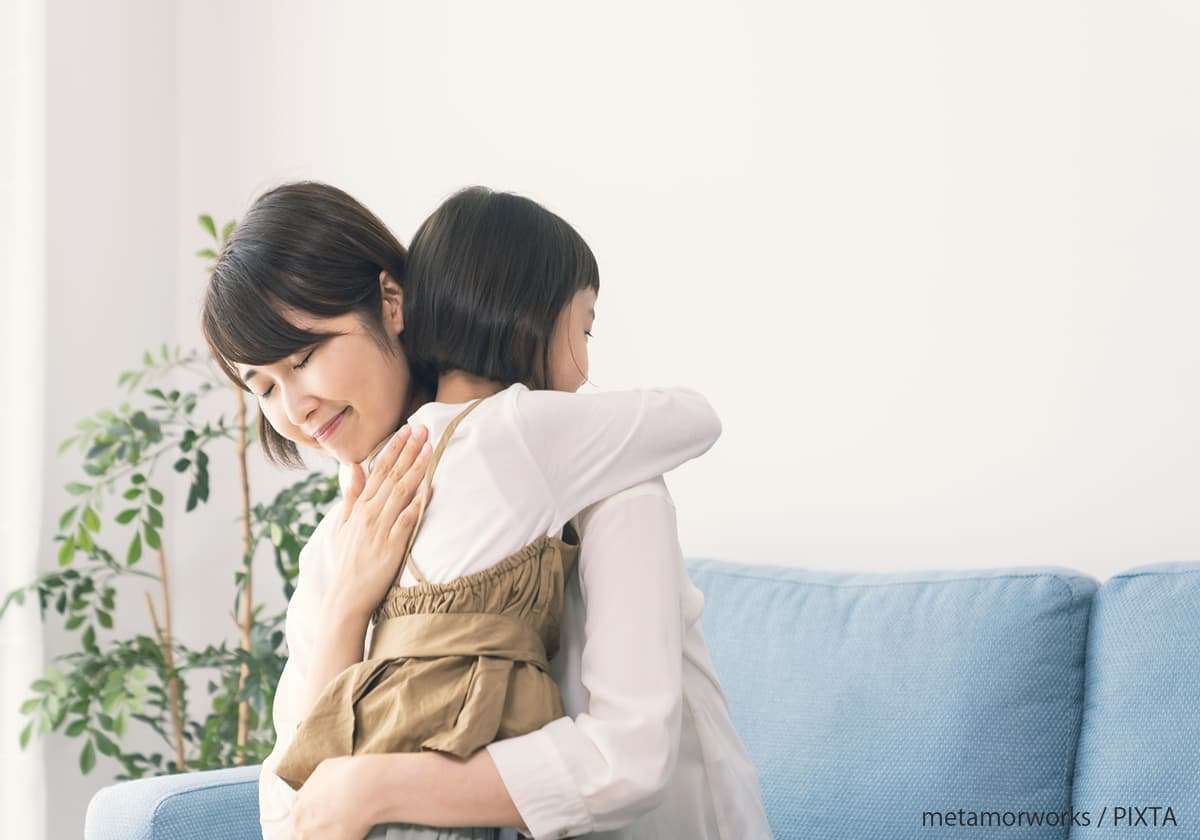 子どもを叱りすぎると問題行動が増える？ 子育てに「ほめる」が大切な本当の理由