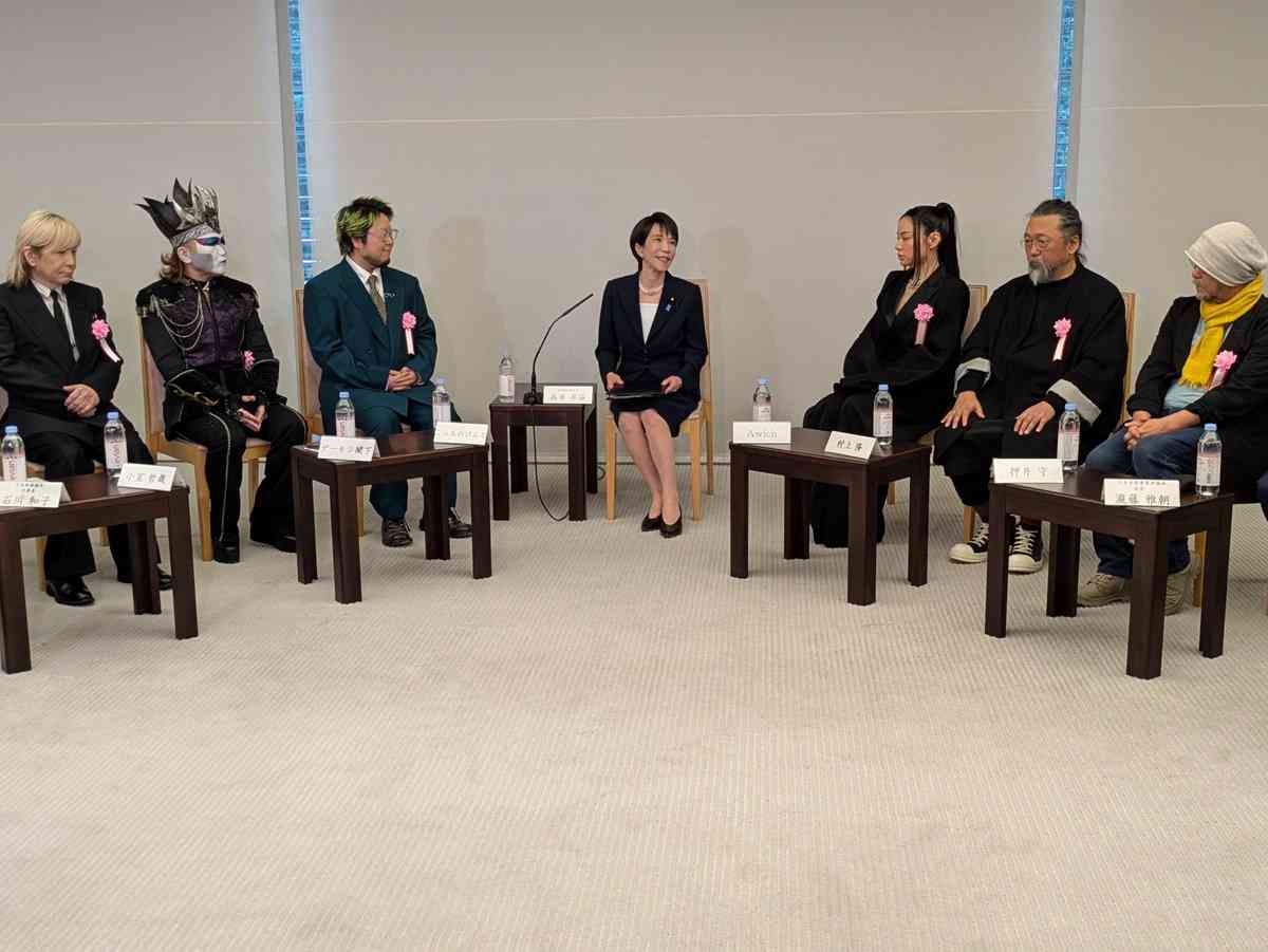 【高市自民】ネット騒然「官邸がスゴい事にw」「なんちゅうメンバーw」高市首相がSNS→官邸会議メンバーが凄すぎる「AIかと思ったら本物！」「悪魔召喚ｗ」「普段絶対ない並び」