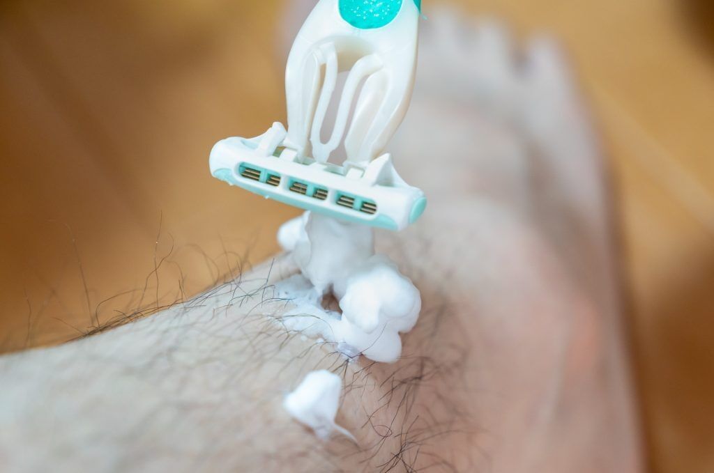 『ムダ毛』は剃るべき？　処理する派25%の男性に対し、女性の約半数が否定派「見た瞬間に幻滅」