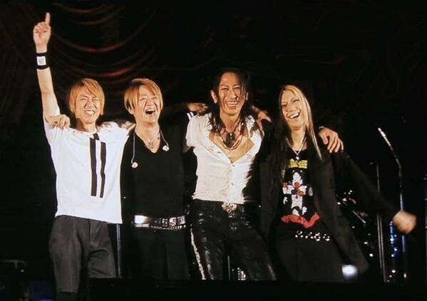 仲が良さそうなグループ・バンド