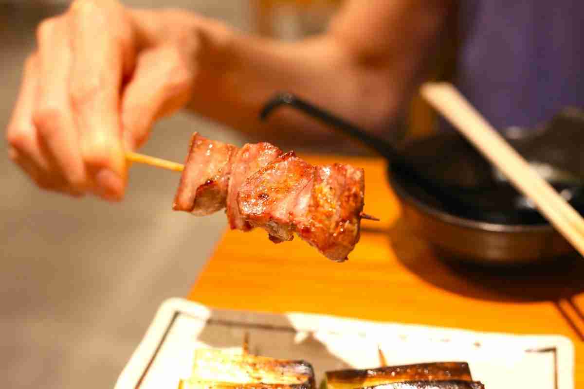 焼き鳥は「塩で頼むのが通」の風潮はなぜ生まれた？　呑兵衛も「タレで何が悪い！」と大反論