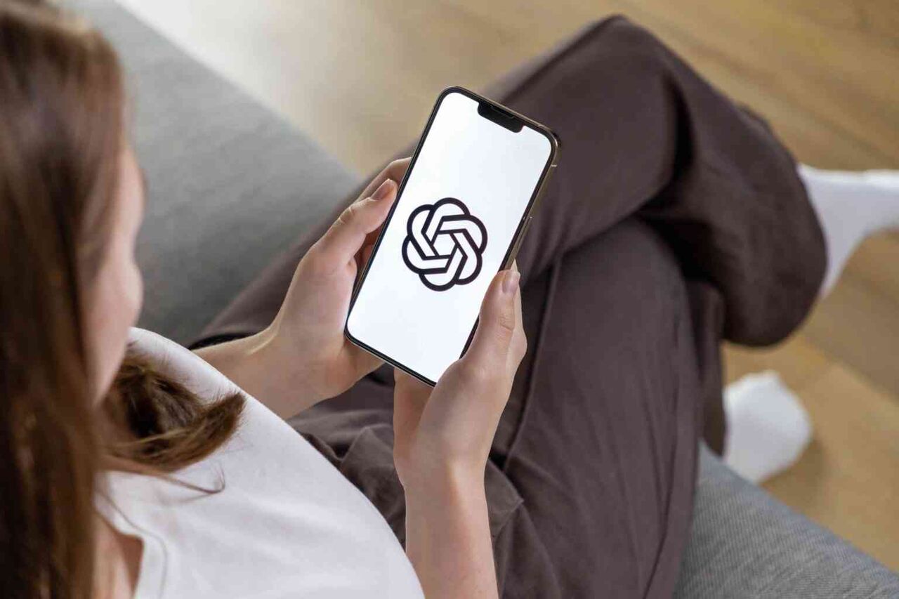 女友達と大喧嘩のあと「ChatGPTにハマりすぎた」女性の末路が怖い。食事もとらずにみるみる痩せて…