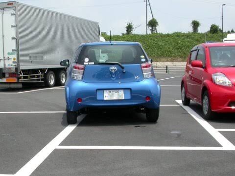 駐車マナー違反