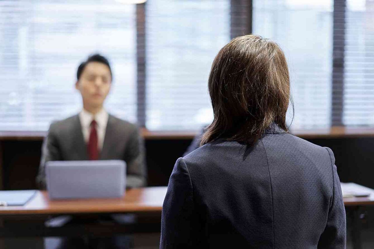 ｢当社で働くには経験が不足しているようですが?｣転職面接の圧迫系質問に返す"最初のひと言"