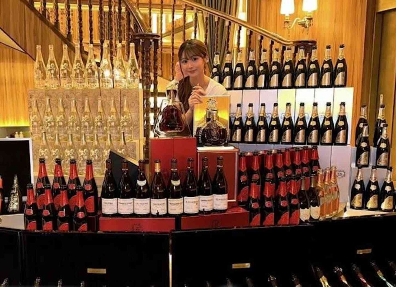 現役立教大生のキャバ嬢、「学歴はあったほうがいい」同級生の男子は「赤ちゃんに見える」