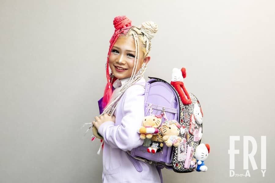 デコったランドセルで世界へ！ Forbes注目の12歳ギャル「ゆなち」が世界を動かす理由