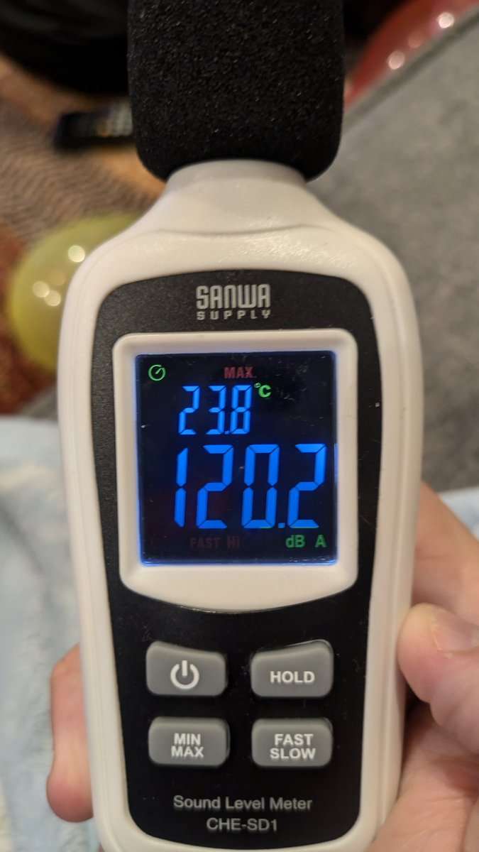 あまりにも娘がうるさくて騒音計で測ったらこれ→「子どもの声がうるさい」問題はこれだったのかも