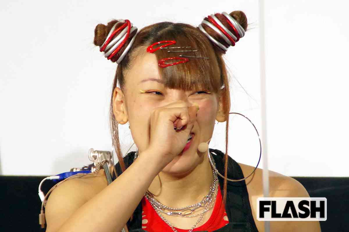 「昭和のパワハラスターや」フワちゃん、フィリピン旅で中指突き立ててブチギレにドン引きの声