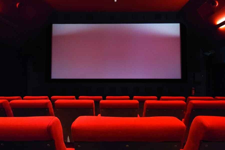 「これ心狭いんかな」　映画館でカップルから座席交換の申し出→譲ったけれど…　残った「モヤモヤ」に反響