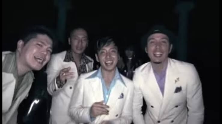 中毒性あり、クセになる曲