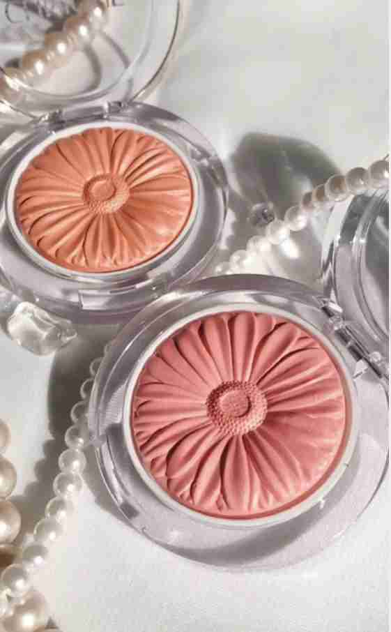 チークが似合わない