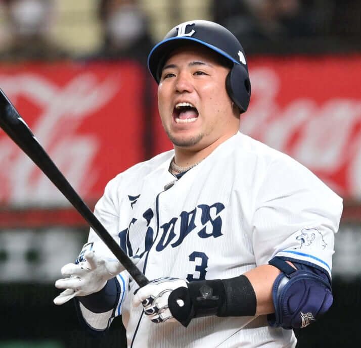 山川穂高「西武解雇」でも「ソフトバンク入り」の線が消えないワケ　FA交渉の“公然の秘密”、現役続行に首の皮一枚