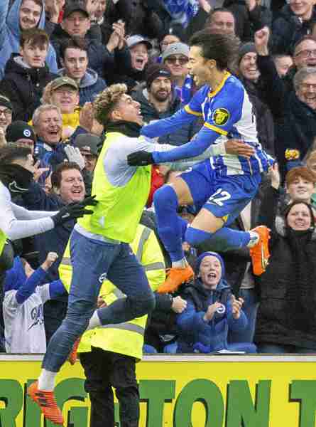 リバプール戦で決勝弾の三笘薫 今オフに移籍金100億円突破の可能性も？