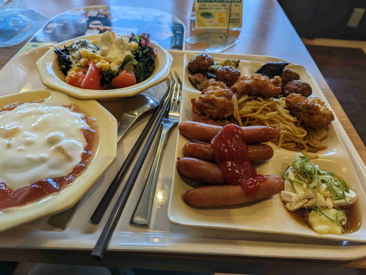 ファミレス行ったらドリンクバー何杯飲みますか?