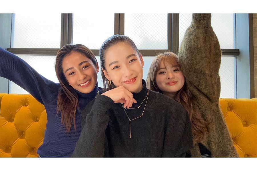 テラハ出演女優3人が4年ぶり再会でぶっちゃけ　「私は病みました」「体ぶつぶつまみれ」