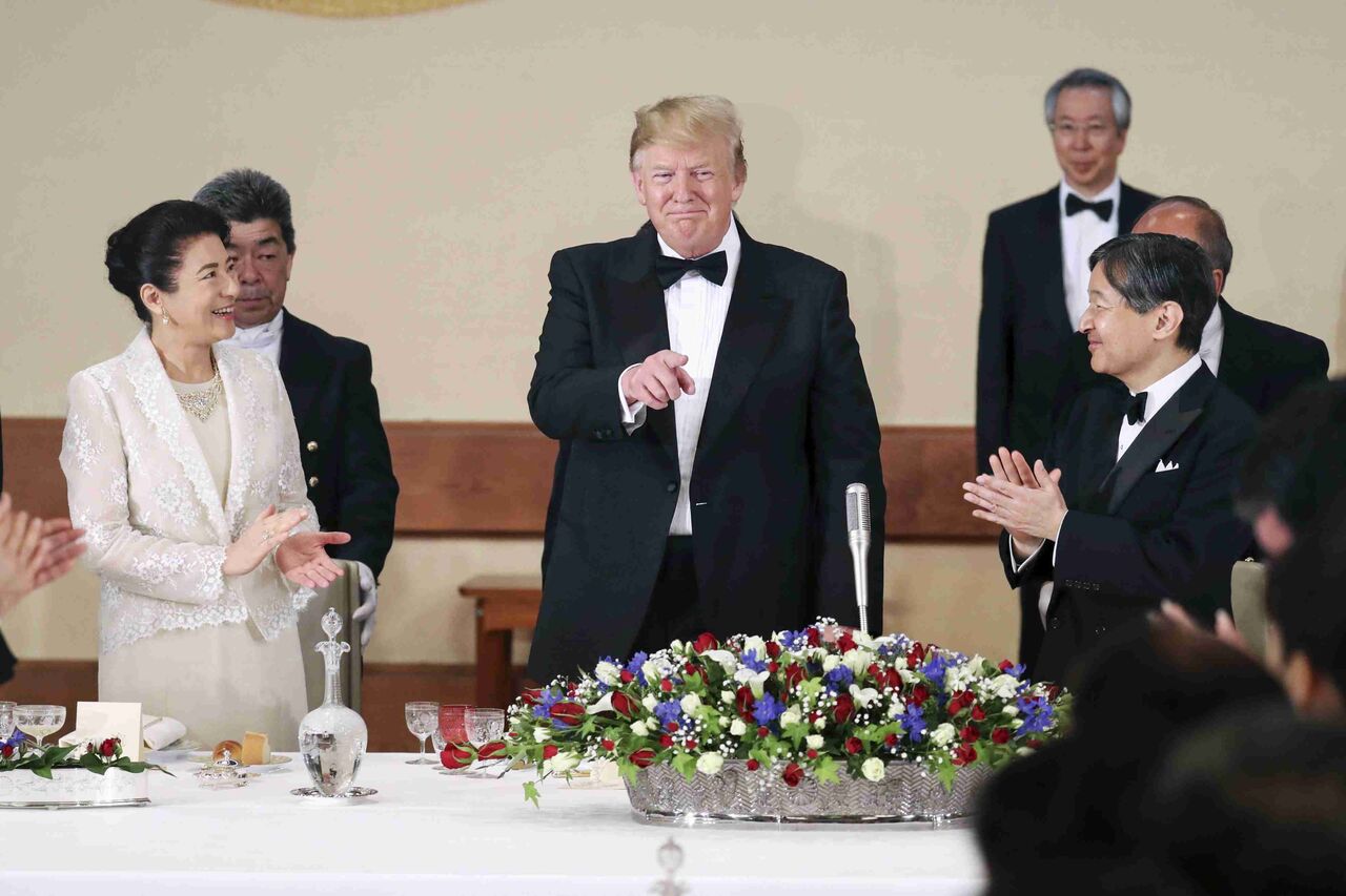 トランプ氏、皇室に憧れ　強い権威欲、懐柔利用も