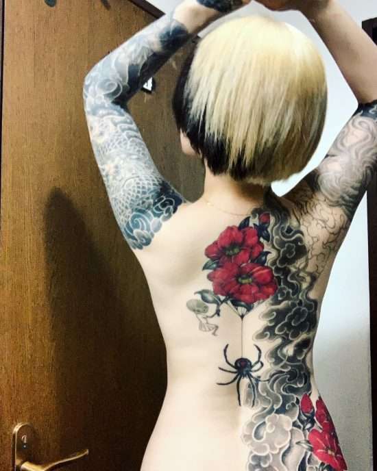 初めての刺青は「中学時代」。離婚3回、4児のシングルマザーがたどり着いた“幸せ”の境地