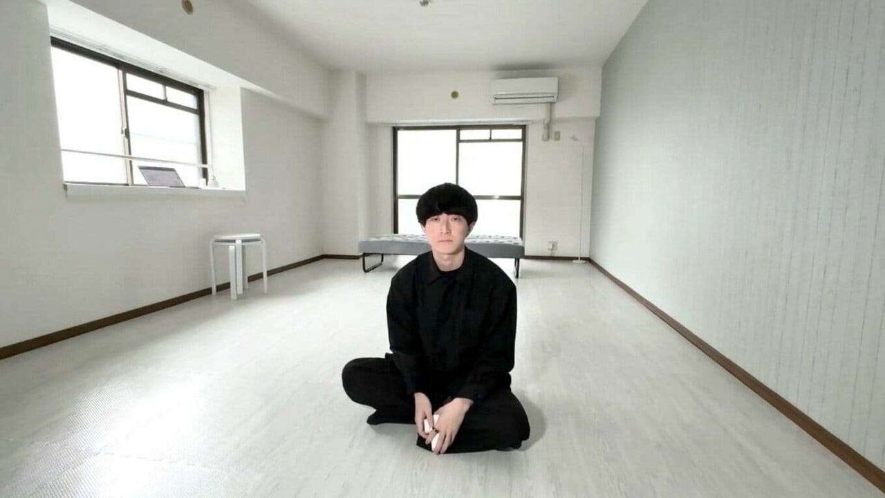 ワンルーム・服は10着　”手ぶらで生きる”「ミニマリストしぶ」　29歳男性の生き方が支持される理由