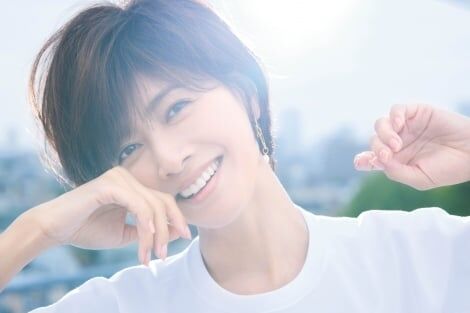 内田有紀、8年ぶりに髪20センチカットでショート初披露 心境の変化や気づき明かす