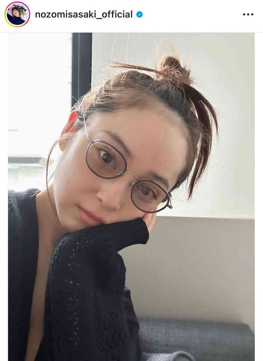 佐々木希、レアなサングラス姿公開に「こんなに可愛いママがこの世にいるなんてー！」驚きの声