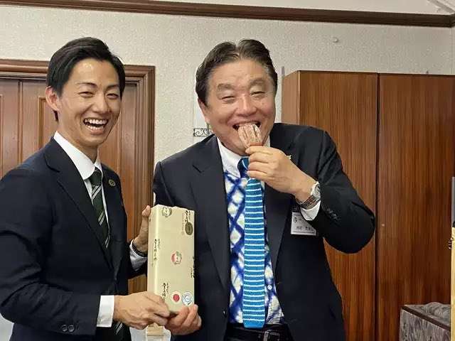 河村たかし市長“干し柿かじり”が「侮辱された」と批判され「さすがに気の毒」の声