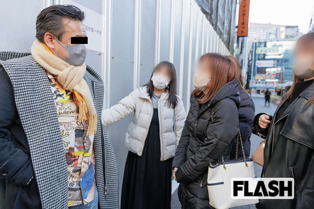 「4万円返せ」「土下座しろ」…被害女性がガン詰め “パパ活詐欺師” を警察に連行するまでの一部始終