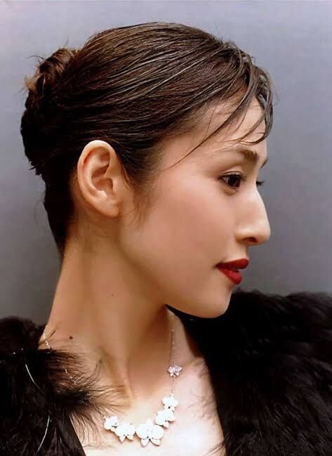 この芸能人の横顔が好き