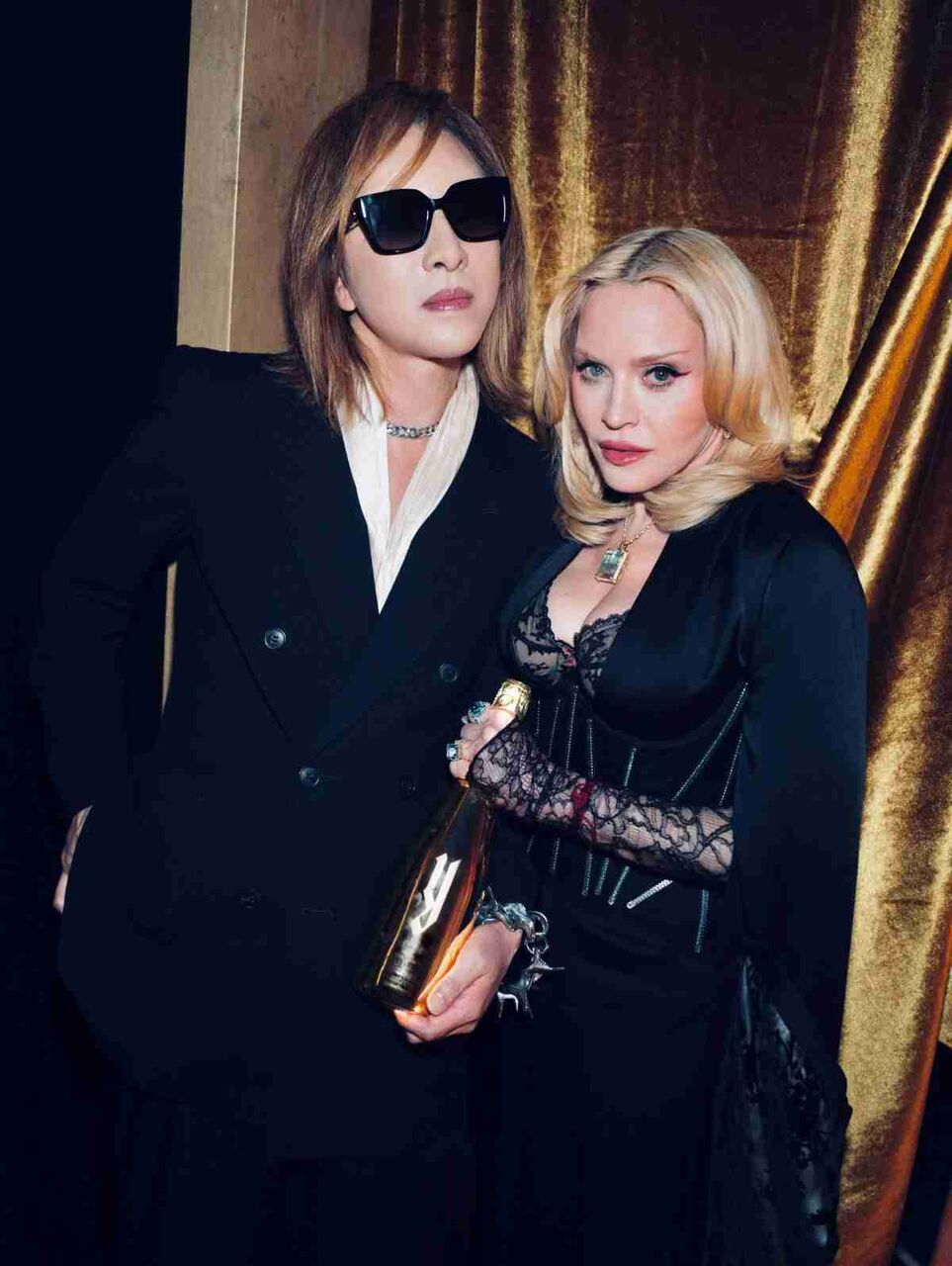 YOSHIKI、マドンナと歴史を刻む衝撃のツーショット SNSは爆発的反響「「美男美女でオーラ半端ない!」「コラボが始まる?」
