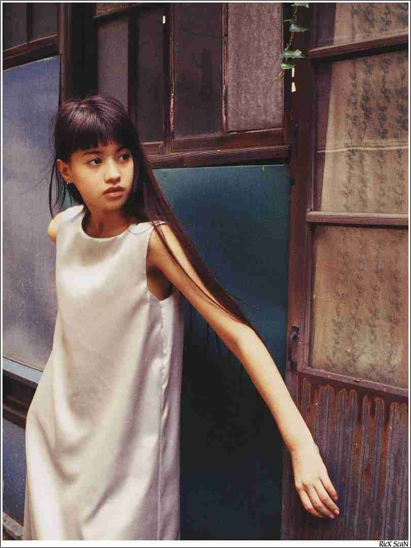 【画像】超ロングヘアの芸能人がみたい！