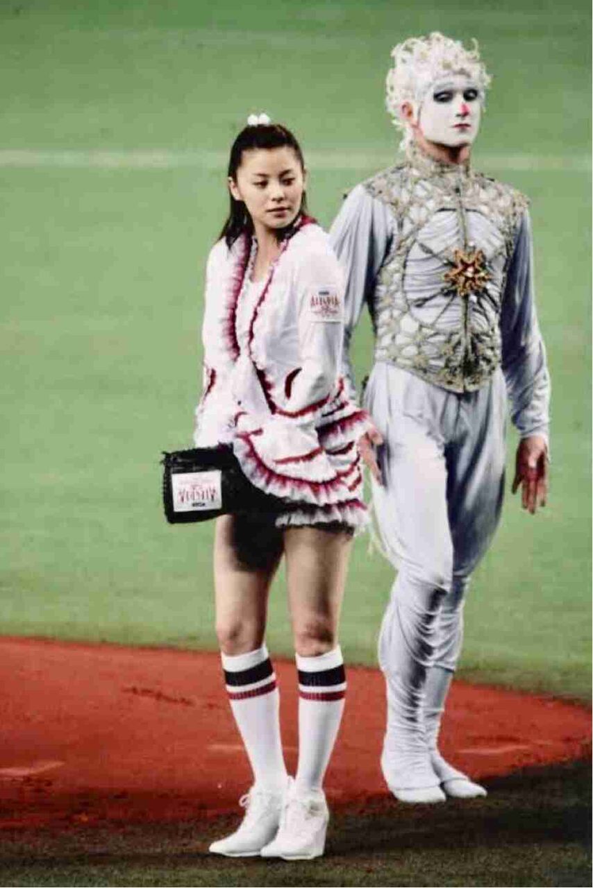 色んな有名人の始球式が見たい！