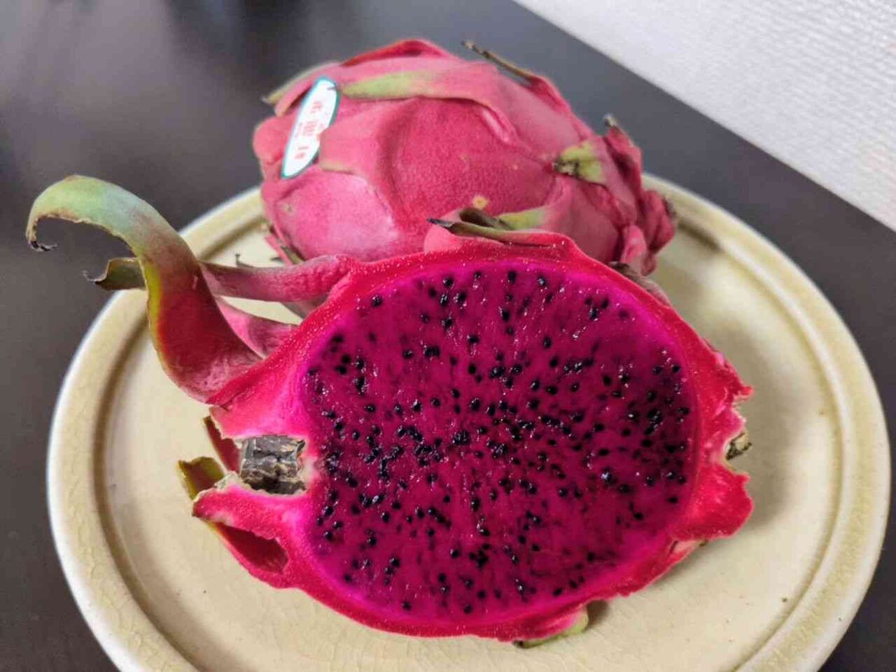 いつかマツコと有吉に食べさせたい…テレビで「味付けしてない里芋」と酷評されたドラゴンフルーツ農家の叫び