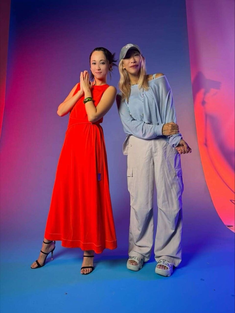 【 沢尻エリカ 】　撮影で様々な表情　蜷川実花さん「モードで大人なエリカ」撮影　「いつでも色々刺激してくれて楽しいのよ」