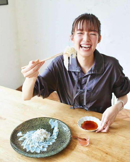 ニコニコしてる芸能人が好き