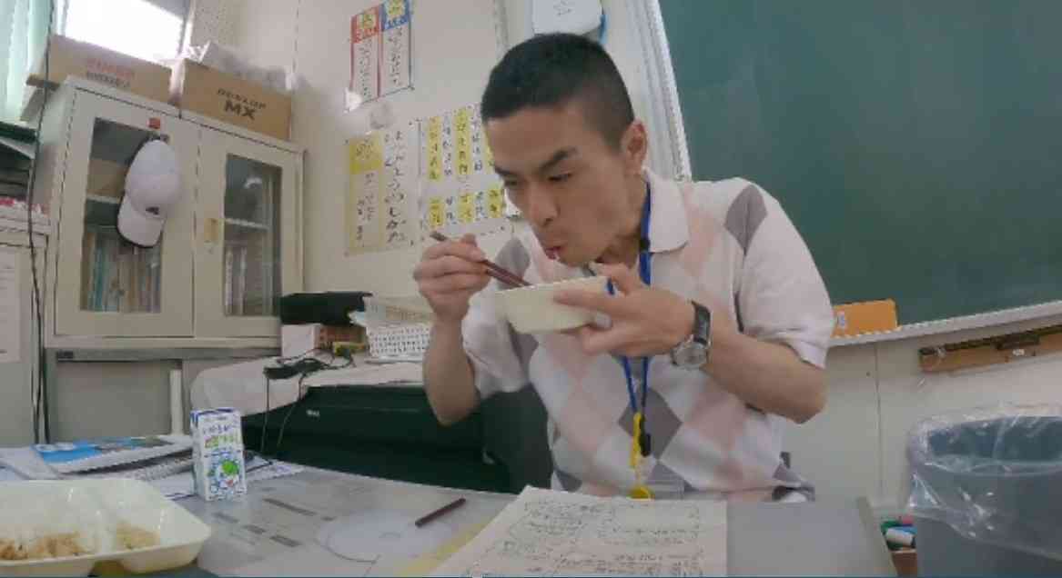 学校の先生は大変　給食を“64秒”で食べる日も　「子供がいい顔をしたら、それでうれしい」　“やりがい”に依存した教育現場　何を変えれば先生の負担は減るのか？