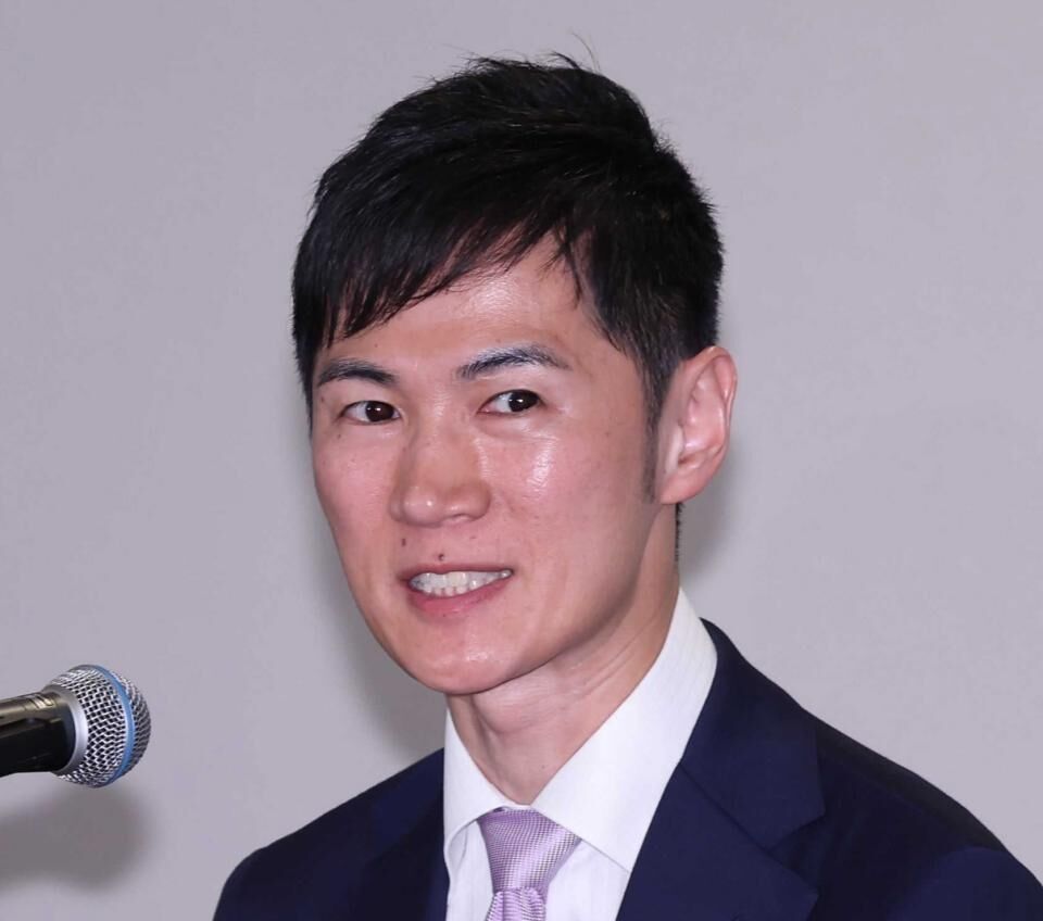 石丸伸二氏　会見が修羅場に　質問に立った記者が自説３分半で論争持ちかけ→「ルール守りましょう」と注意も